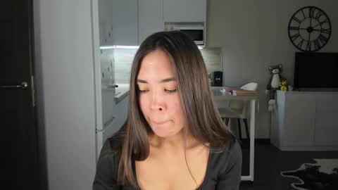 Bella online show from November 2025 05:50:01 AM