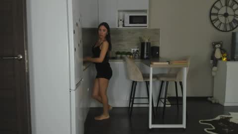 Bella online show from April 2026 12:29:02 PM