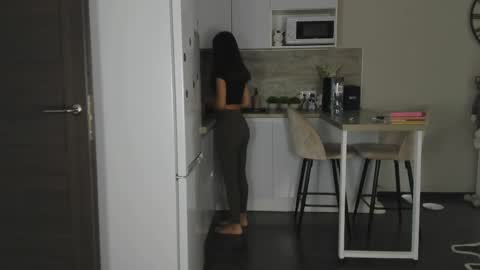Bella online show from April 2026 10:50:01 AM