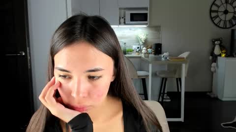 Bella online show from April 2026 01:05:02 PM