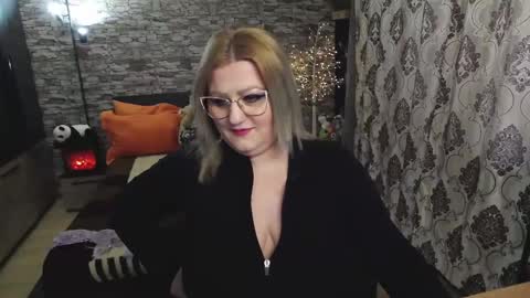 Blonde Nimpho online show from January 2025 08:52:01 AM