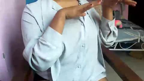 Nimarit Kaur online show from November 2025 06:57:01 AM