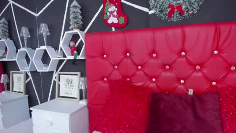 Snapshot of nina_cute06 chatting on December 2024 09:59:02 AM Nina online show from December 2024 09:59:02 AM