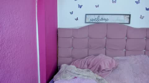 Snapshot of nina_cute06 chatting on January 2025 07:50:02 PM Nina online show from January 2025 07:50:02 PM