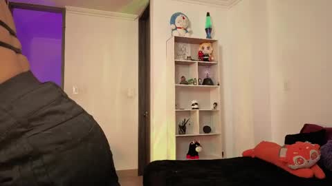 Snapshot of nina_delrey chatting on April 2026 11:16:02 PM Nina Neon Nostrade online show from April 2026 11:16:02 PM