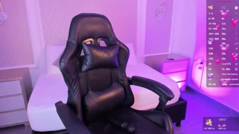 N I N A online show from February 2026 07:47:02 PM