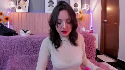 nina_ford_ online show from June 2026 03:05:01 AM