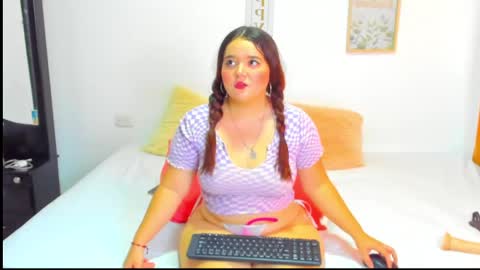Snapshot of nina_martinez1 chatting on February 2025 07:49:01 PM nina_martinez1 online show from February 2025 07:49:01 PM