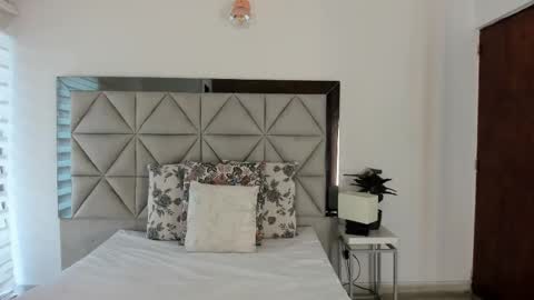 Snapshot of nina_pons chatting on October 2025 08:49:01 PM Nina online show from October 2025 08:49:01 PM