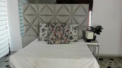 Snapshot of nina_pons chatting on October 2025 09:12:02 PM Nina online show from October 2025 09:12:02 PM