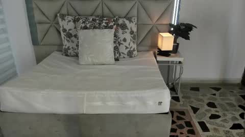 Snapshot of nina_pons chatting on October 2025 08:40:02 PM Nina online show from October 2025 08:40:02 PM