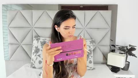 Snapshot of nina_pons chatting on October 2025 08:31:02 PM Nina online show from October 2025 08:31:02 PM