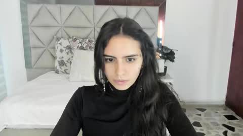 Snapshot of nina_pons chatting on October 2025 08:08:02 PM Nina online show from October 2025 08:08:02 PM
