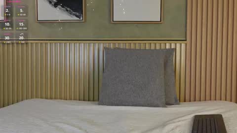 NINA online show from December 2025 01:07:01 PM