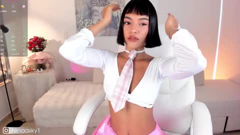Snapshot of ninaa_sky chatting on March 2025 01:12:01 PM online show from March 2025 01:12:01 PM
