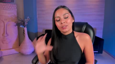 Nina online show from September 2025 03:11:01 AM