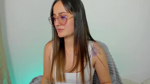 Snapshot of ninabryon1 chatting on September 2025 07:59:02 PM Nina online show from September 2025 07:59:02 PM
