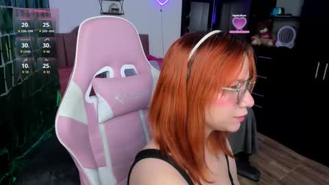 Nina online show from March 2026 03:33:01 AM