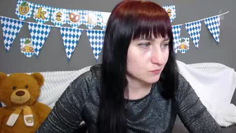 ninaflawlees online show from September 2025 12:10:01 PM