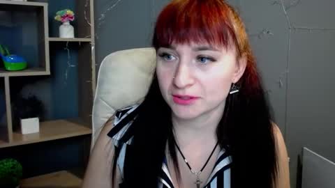 ninaflawlees online show from November 2025 12:55:01 PM