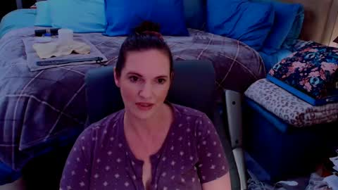 Nina Jaymes online show from June 2026 10:52:02 AM