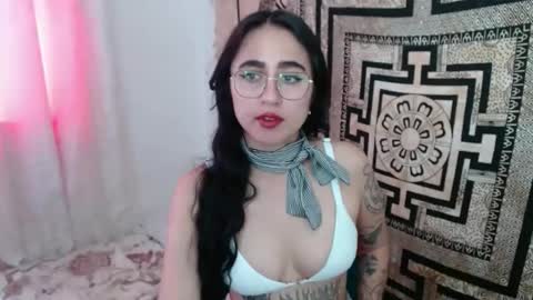 Snapshot of ninakravtz chatting on December 2024 02:04:01 PM N I N A online show from December 2024 02:04:01 PM