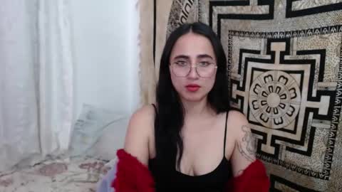 Snapshot of ninakravtz chatting on January 2025 04:49:02 PM N I N A online show from January 2025 04:49:02 PM