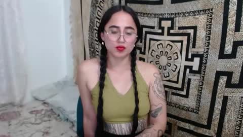 Snapshot of ninakravtz chatting on January 2025 12:47:01 AM N I N A online show from January 2025 12:47:01 AM
