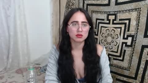 Snapshot of ninakravtz chatting on February 2025 10:55:01 PM N I N A online show from February 2025 10:55:01 PM