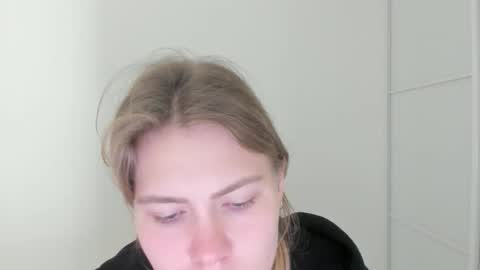 ninarihh online show from October 2025 10:24:01 AM