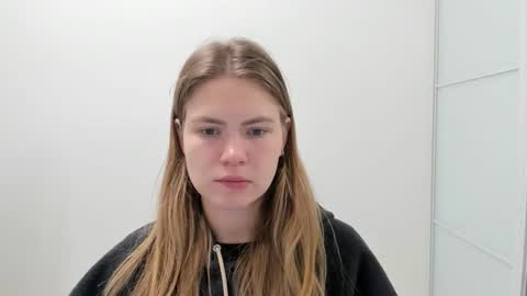 ninarihh online show from October 2025 10:49:02 AM