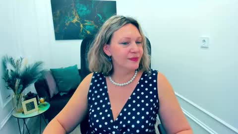 Snapshot of ninastarle chatting on March 2026 08:19:01 AM ninastarle online show from March 2026 08:19:01 AM