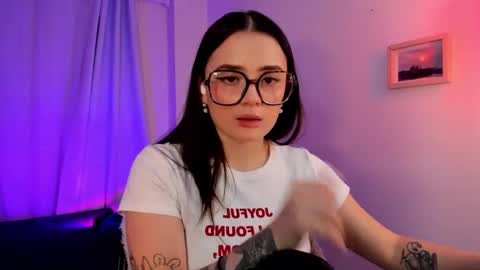 Snapshot of ninavolkov chatting on September 2025 11:08:01 PM ninavolkov online show from September 2025 11:08:01 PM