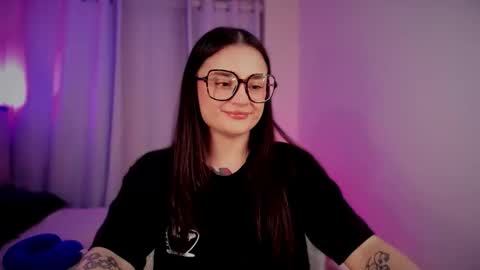 ninavolkov online show from October 2025 11:07:01 PM