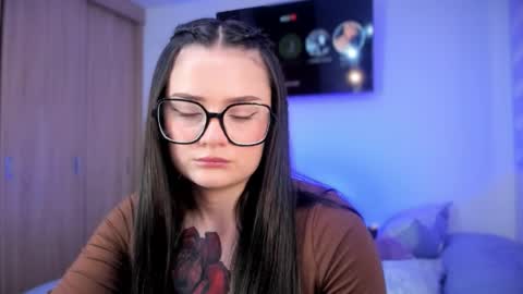 ninavolkov online show from April 2026 11:27:01 PM