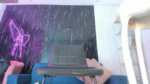 nini_beyker online show from May 2026 01:28:02 PM