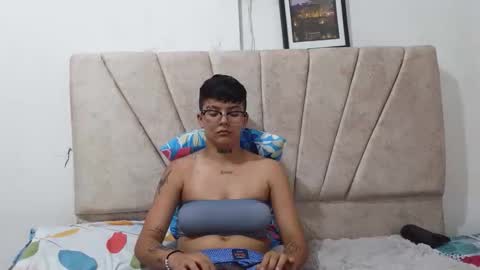 Snapshot of nini_smith chatting on April 2026 05:10:02 AM nini_smith online show from April 2026 05:10:02 AM