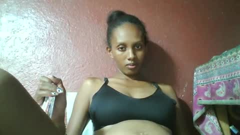 ninie246746 online show from January 2025 01:07:01 PM