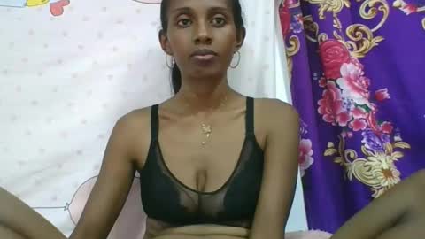 ninie246746 online show from March 2026 08:45:01 PM