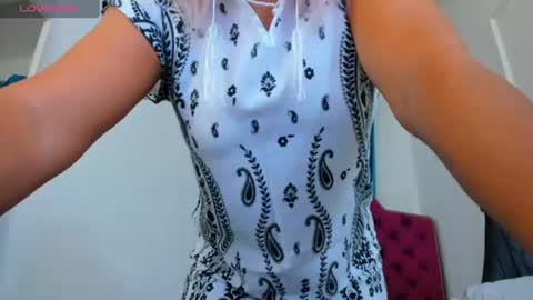 nina dee online show from August 2026 03:31:02 AM