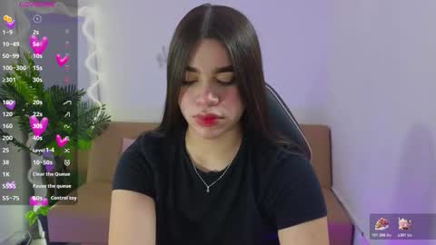 Snapshot of ninna_tay chatting on December 2025 06:57:02 PM Ninnaaaa online show from December 2025 06:57:02 PM