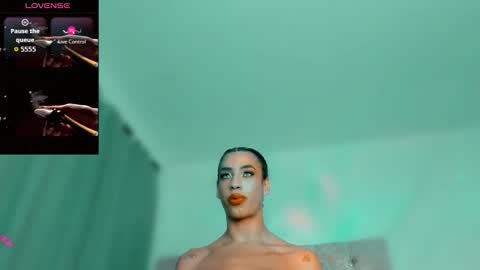 Ninon Beart online show from February 2026 01:02:01 AM