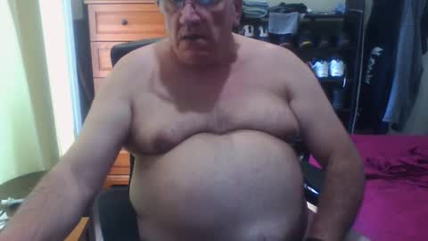 Snapshot of nionios67 chatting on September 2025 04:23:02 PM Dennis online show from September 2025 04:23:02 PM