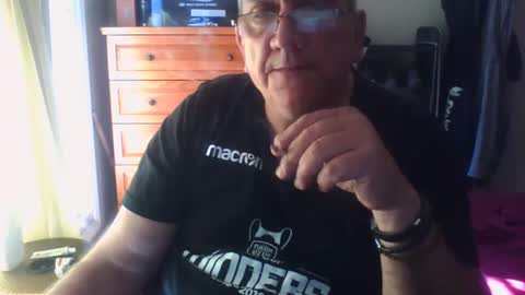 Snapshot of nionios67 chatting on October 2025 02:24:02 PM Dennis online show from October 2025 02:24:02 PM