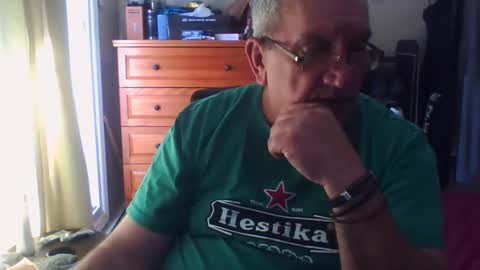 Snapshot of nionios67 chatting on October 2025 02:52:02 PM Dennis online show from October 2025 02:52:02 PM