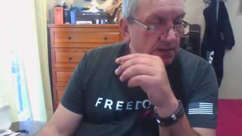 Snapshot of nionios67 chatting on November 2025 08:11:01 PM Dennis online show from November 2025 08:11:01 PM