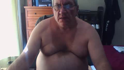 Snapshot of nionios67 chatting on November 2025 03:24:02 PM Dennis online show from November 2025 03:24:02 PM