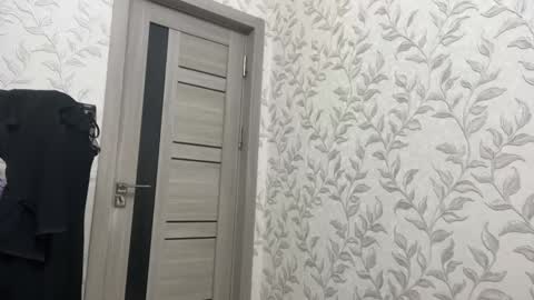 Snapshot of niravoid chatting on October 2025 08:24:02 PM niravoid online show from October 2025 08:24:02 PM