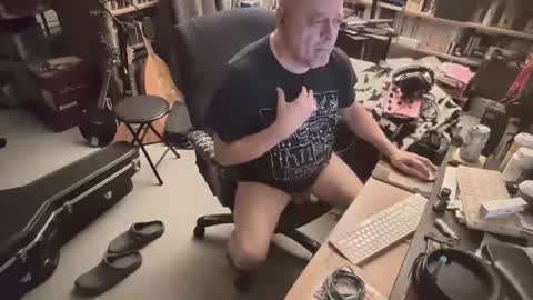 Firestarter online show from May 2026 04:31:01 AM