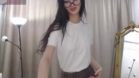 Niu online show from October 2025 03:47:02 PM